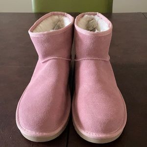Pink bootie Uggs size 9